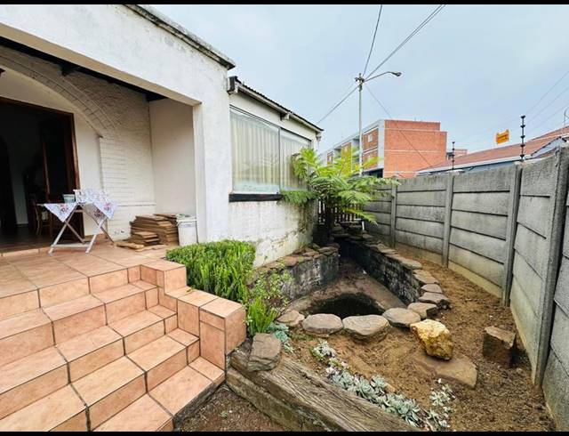 2 BEDROOM HOUSE FOR SALE IN PRIMROSE